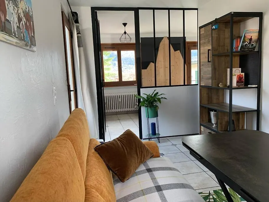 Appartement Ensoleille Passy Apartman